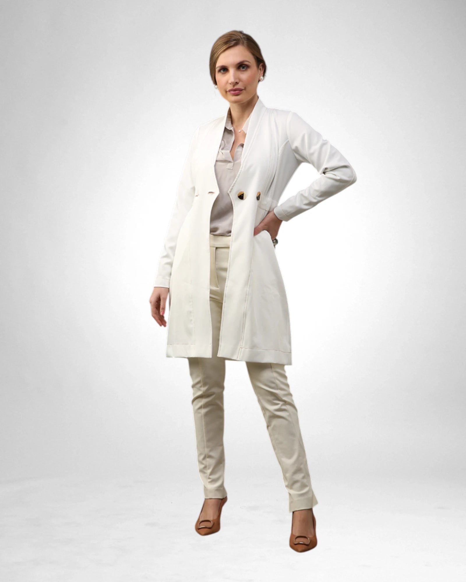 Jaleco Bruna I Off - White + Caramelo - HOLI