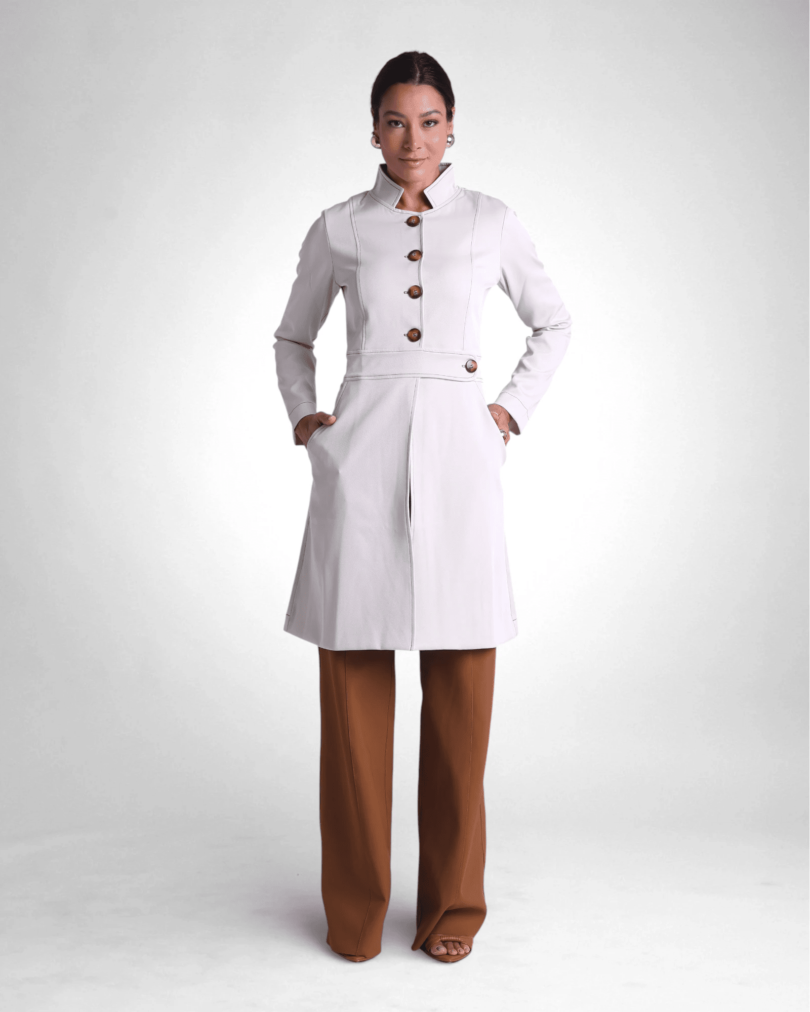 Jaleco Paola I Marfim + Café - HOLI