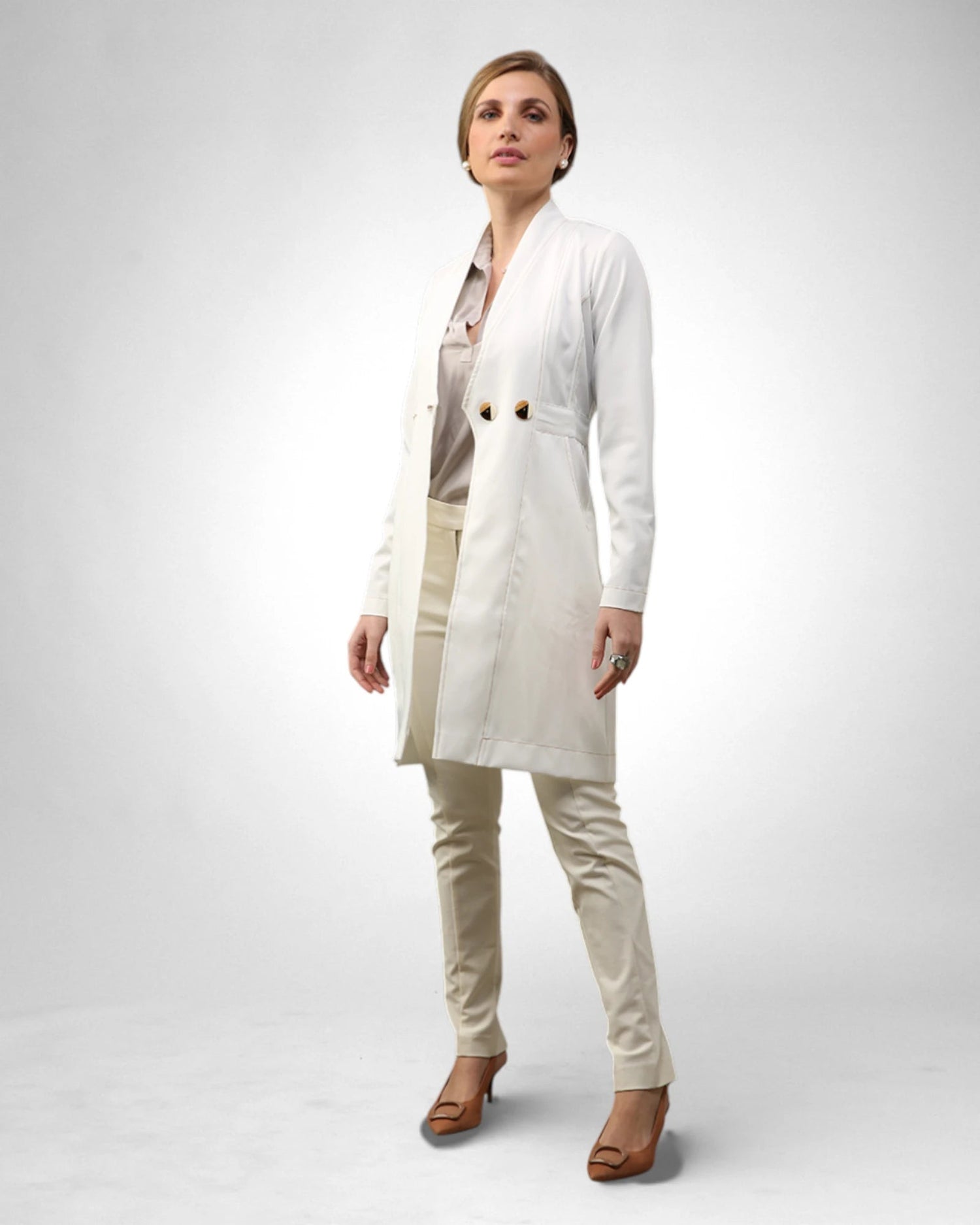 Jaleco Bruna I Off - White + Caramelo - HOLI