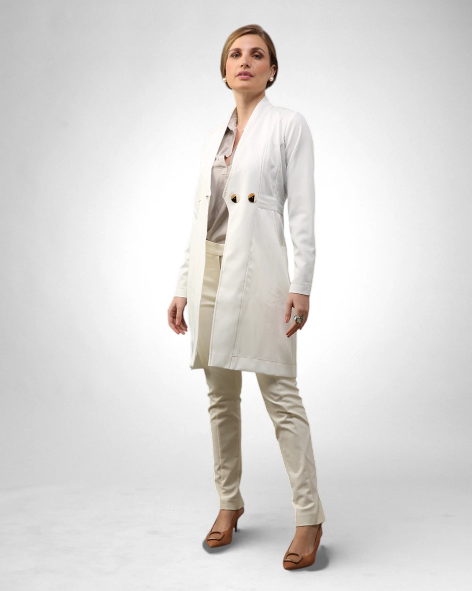 Jaleco Bruna I Off - White + Caramelo - HOLI