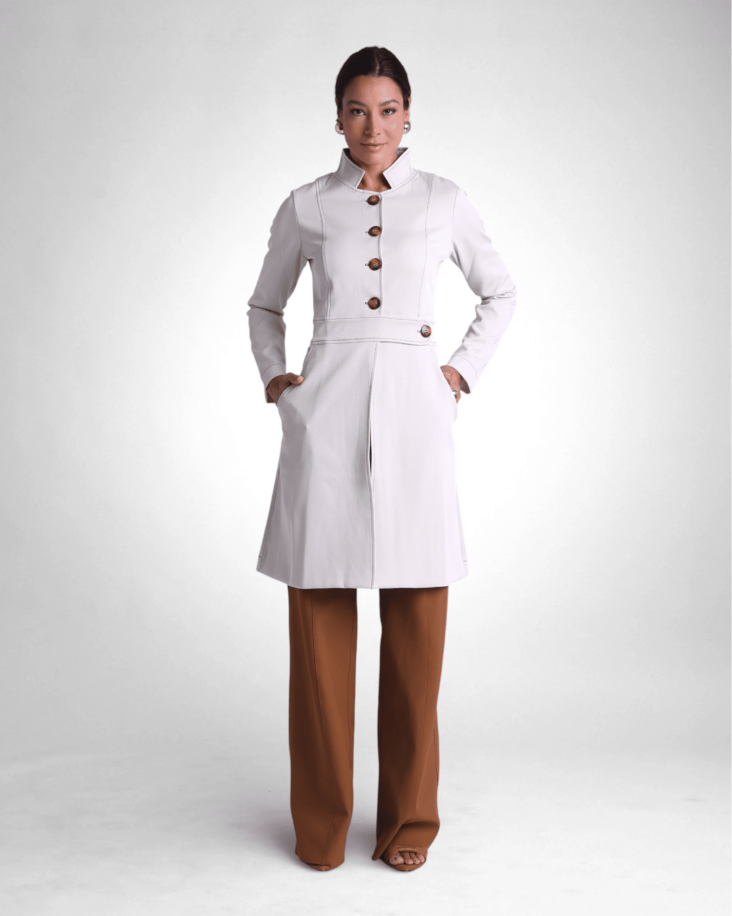 Jaleco Paola I Marfim + Café - HOLI